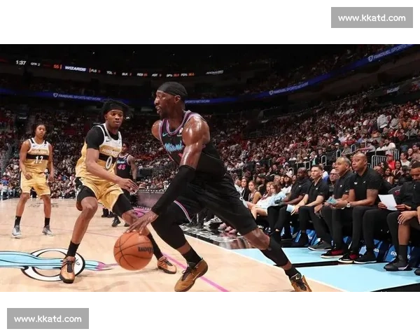 詹姆斯对决阿德巴约掀起内线博弈引爆季后赛焦点之战联盟巅峰之夜